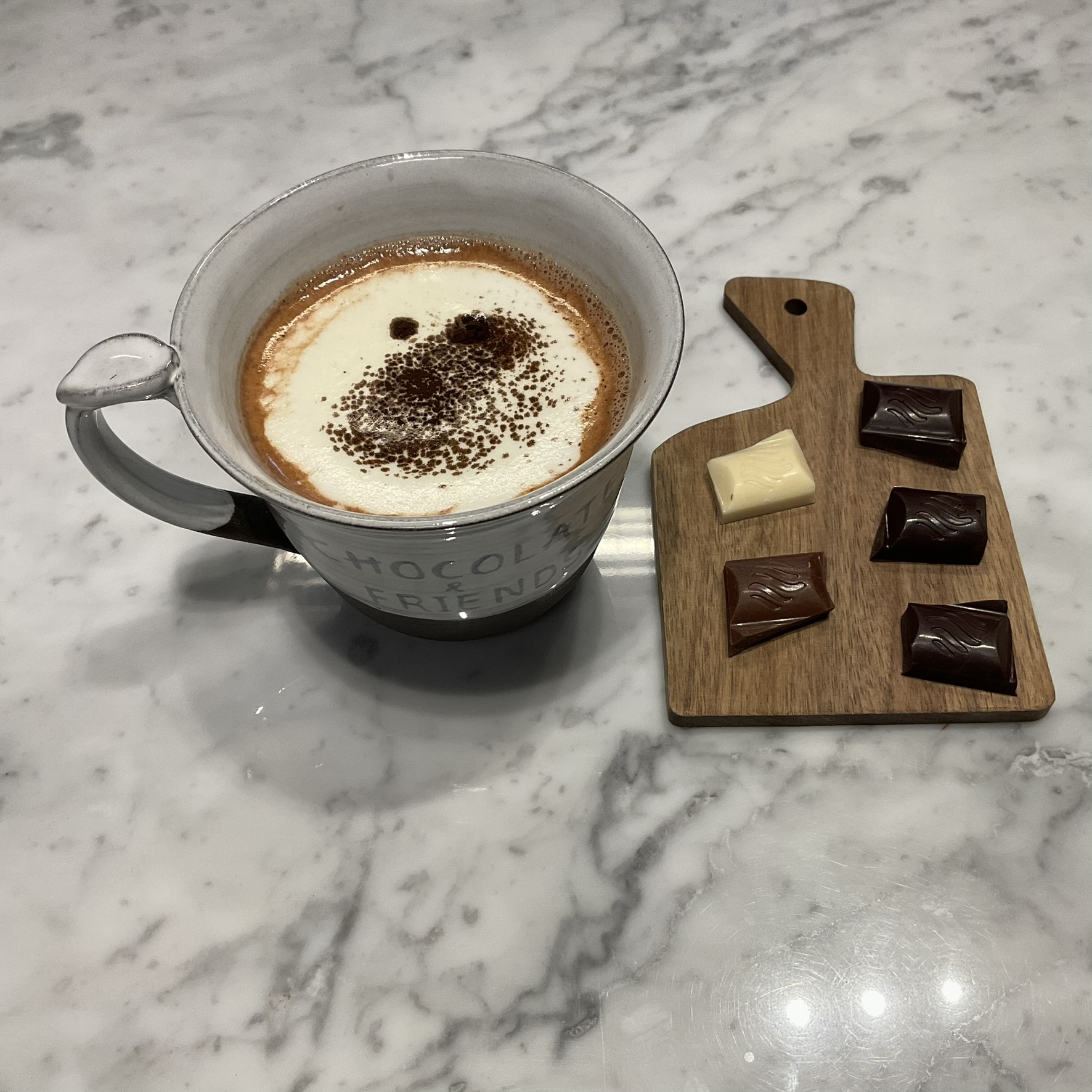 Pralinprovning + Varm choklad